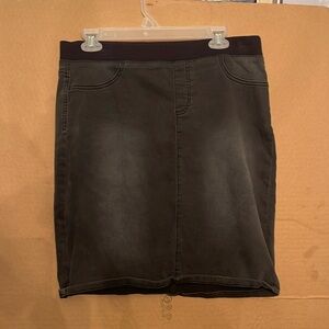 Denim black washed skirt